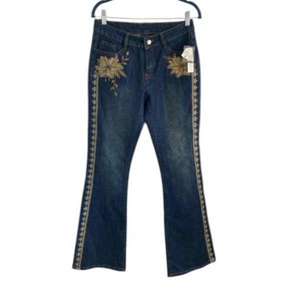 Boston Proper Embroidered Bedazzled Flare Jeans Size 4 NWT - Picture 1 of 9